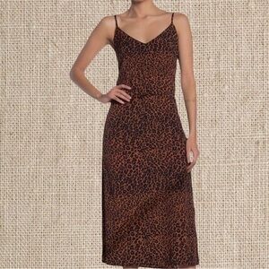 Leopard 🐆 midi dress